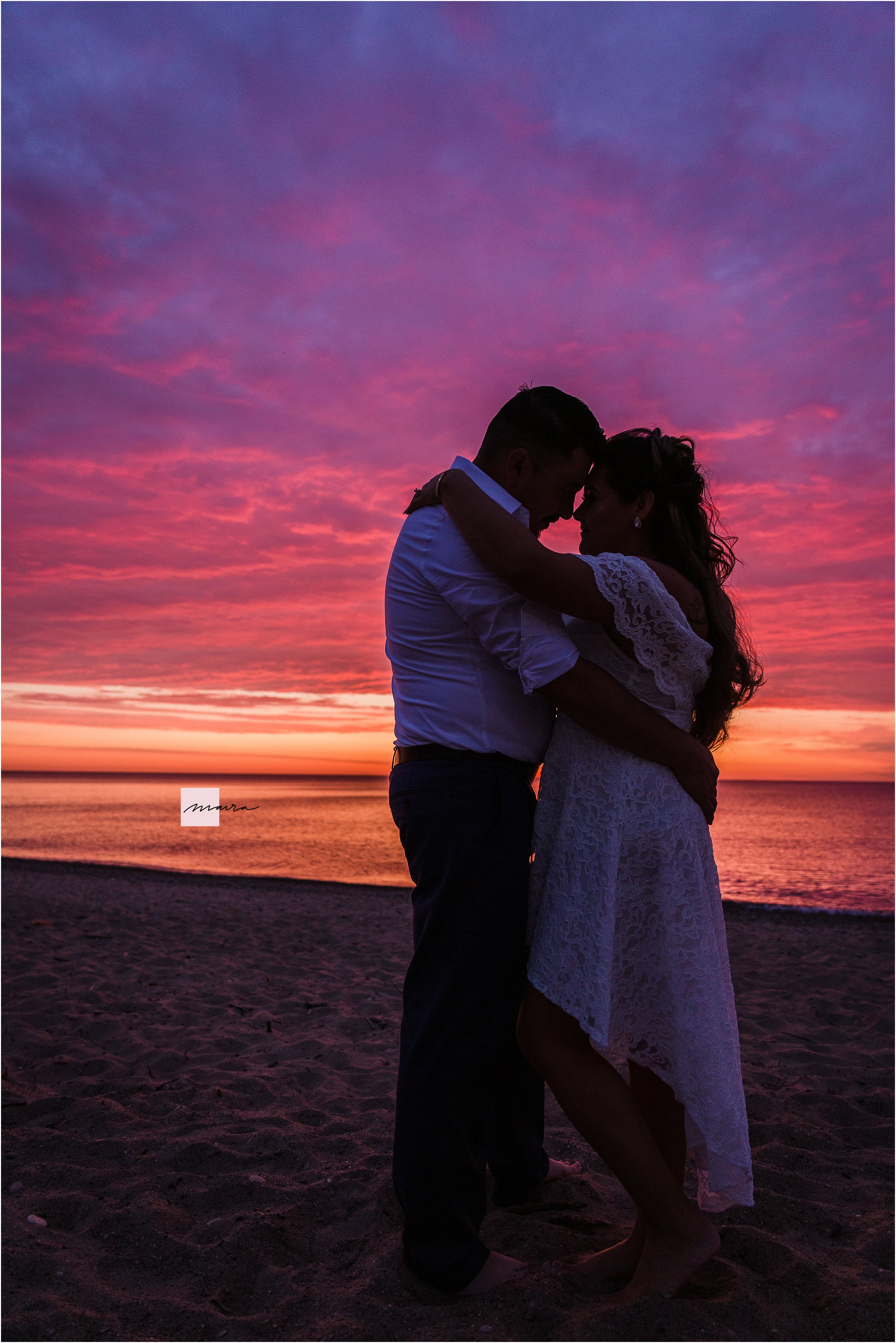 Sunrise engagement session, Sunrise, Illinois State Park Resort, Beach Park, IL, Waukegan, Couple, Wedding, Ring, Love, Sunrise, Engagement pictures, Engagement session, Groom, Bride, Roses