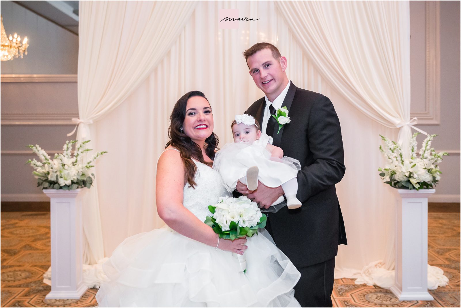 Oakbrook wedding in Drury Lane , Venue, Family and Friend Formal Portraits with Bride and Groom