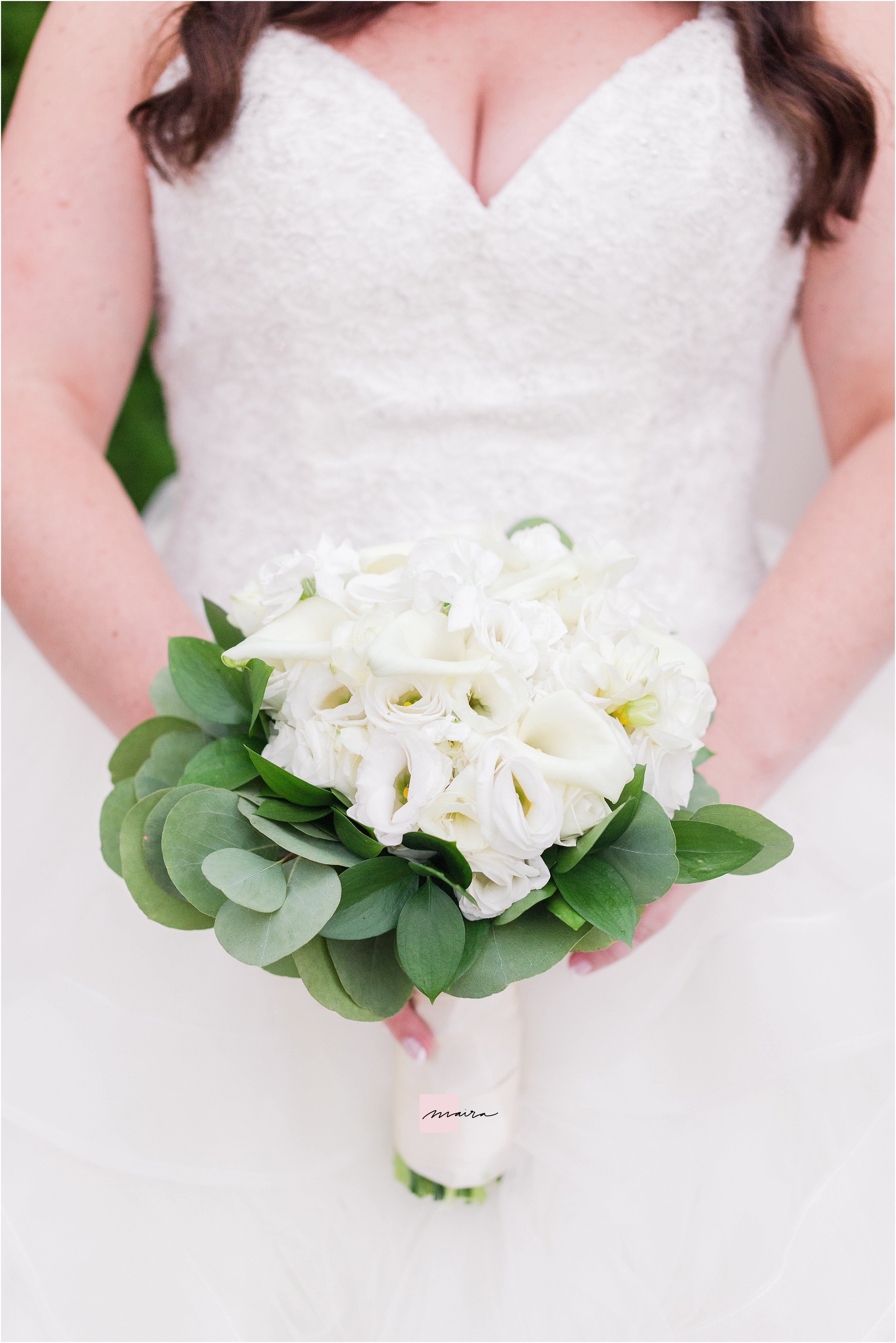 Oakbrook wedding in Drury Lane , Close up of Brides flower wedding bouquet