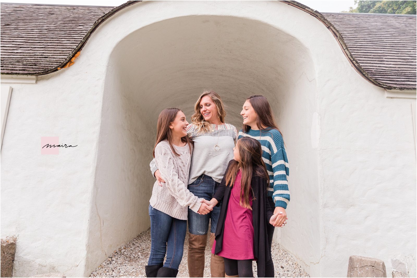 Beautiful Family Session in Adler Park, Libertyville, IL Mother and her four sweet daughters, Sisters