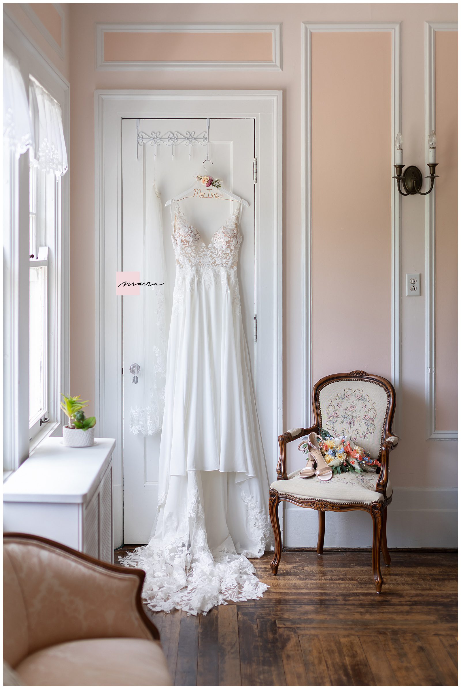 A heartfelt Lehmann Mansion wedding in Lake Villa, IL—capturing private vows, first looks, their pup, and timeless intimate moments as preferred wedding photographers.