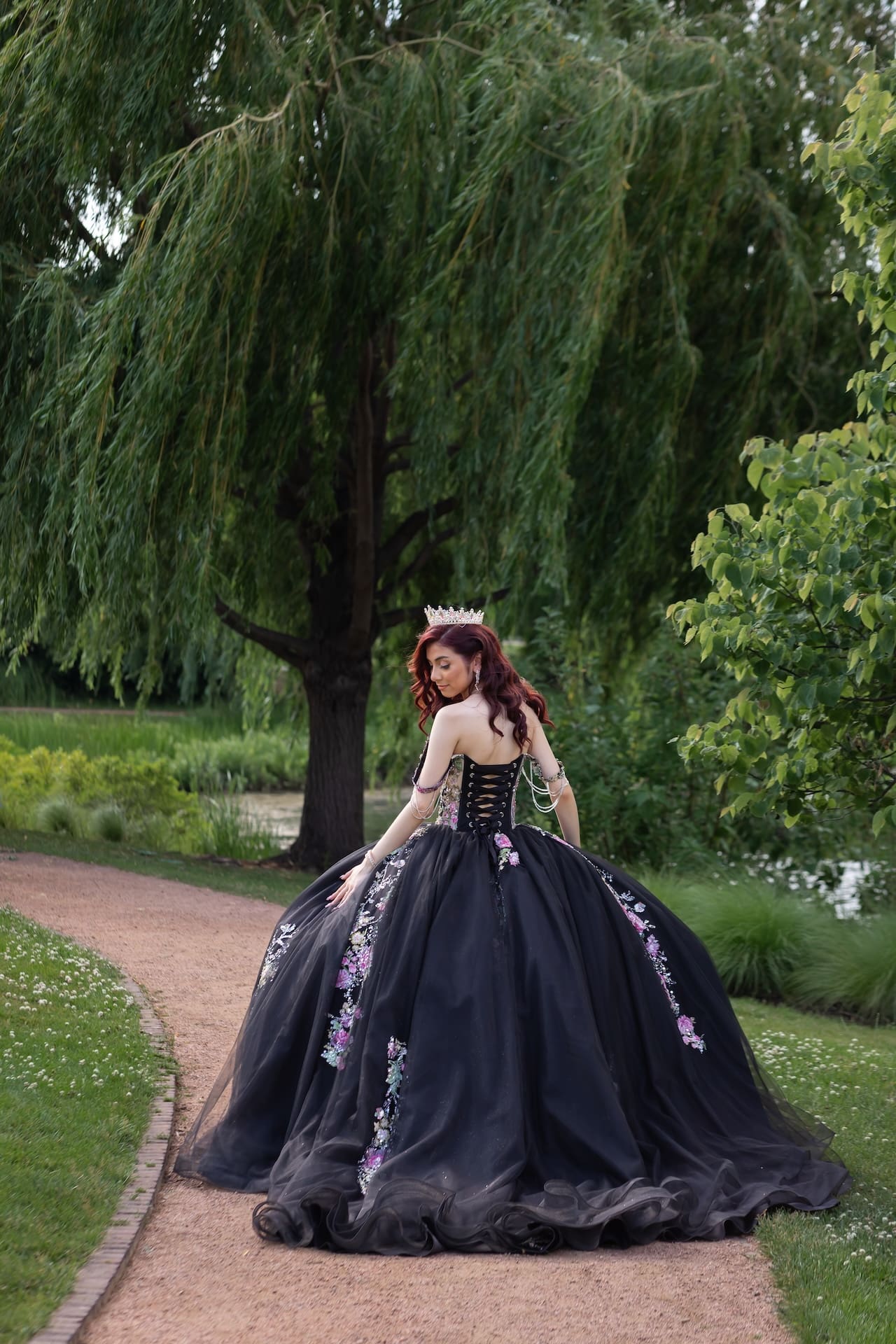 Quinceañera photos near the rose garden at Cantigny Park, Wheaton, IL